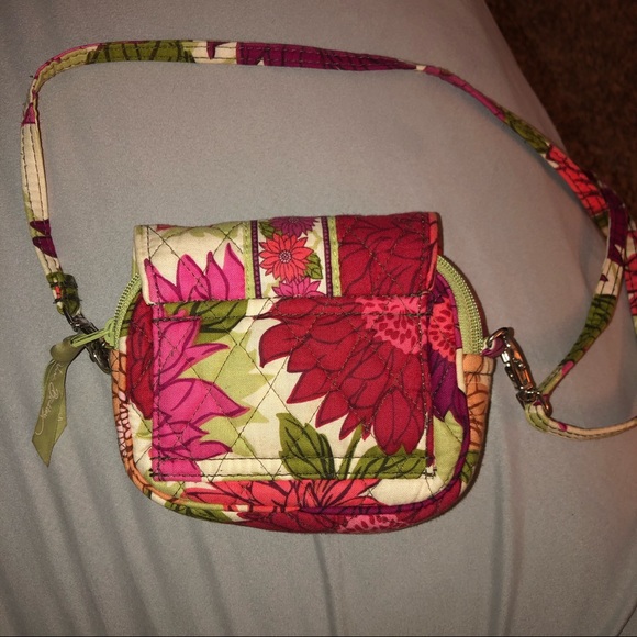 Vera Bradley Crossbody - Picture 3 of 6